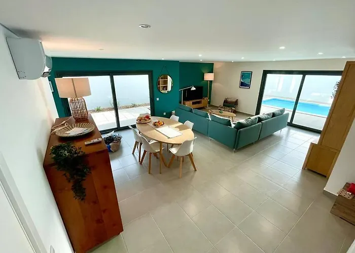 New And Modern 3 Bedroom With Private Heated Pool Near Nazare Villa