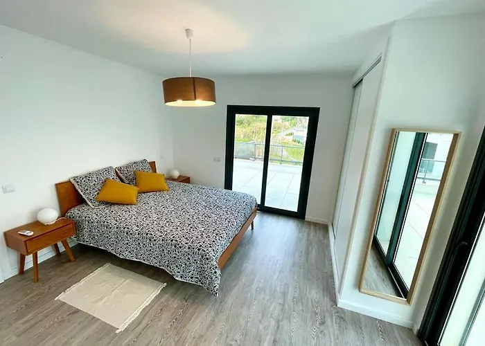 New And Modern 3 Bedroom With Private Heated Pool Near Nazare