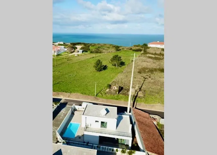 New And Modern 3 Bedroom With Private Heated Pool Near Nazare Villa
