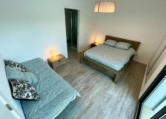 New&modern 3 Bedroom With Private Heated Pool Near Nazaré *